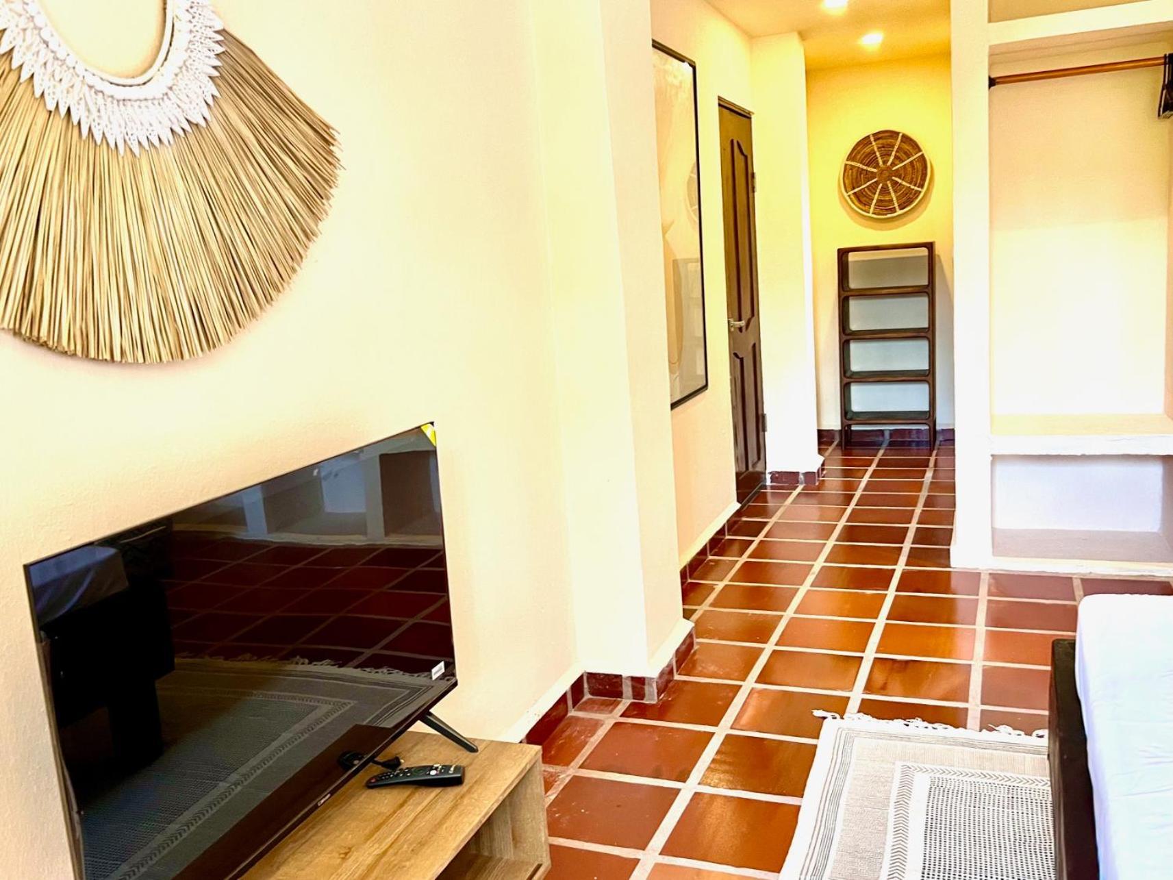 סנטה ורוניקה Hotel Villa Toti מראה חיצוני תמונה